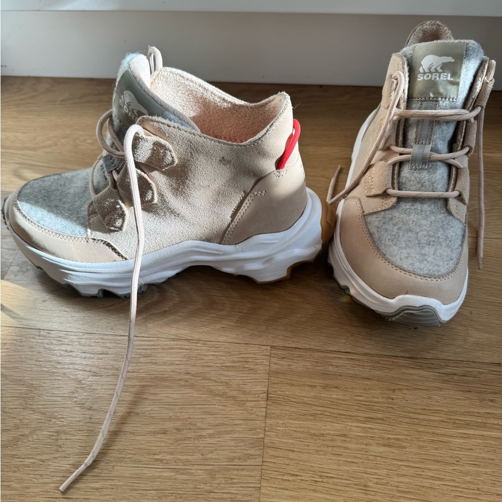 Sorel Women's Beige and Gray Sneakers - Picture 4 of 5
